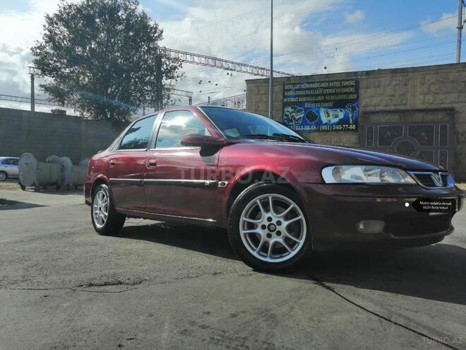 Opel Vectra 1997, 303,000 km - 2.0 л - Bakı