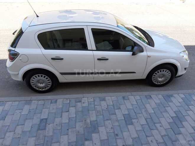 Opel Astra 2009, 135,000 km - 1.4 l - Sumqayıt