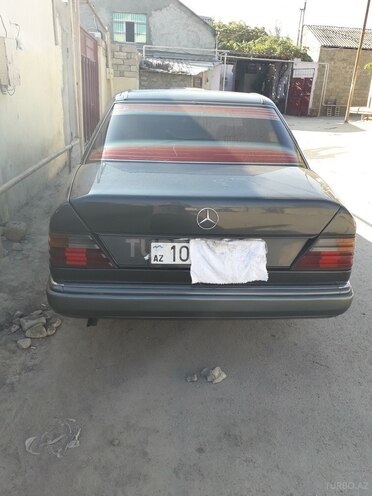 Mercedes E 200 1990, 420,000 km - 2.0 l - Bakı