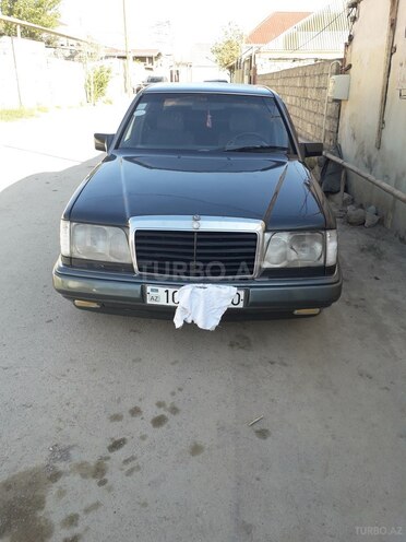 Mercedes E 200 1990, 420,000 km - 2.0 l - Bakı
