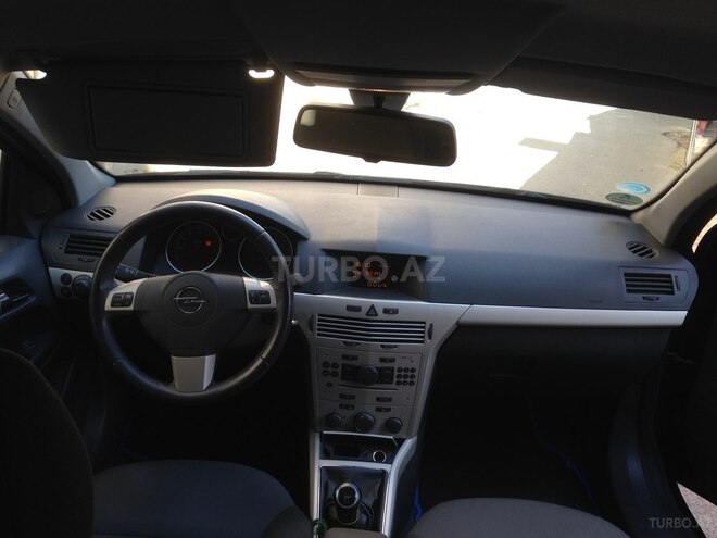 Opel Astra 2008, 130,000 km - 1.4 l - Bakı