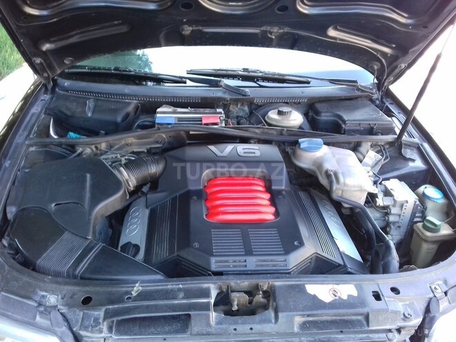 Audi A4 1995, 261,400 km - 2.6 l - Bakı