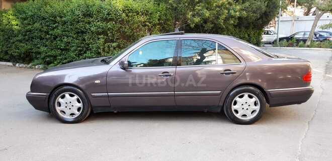 Mercedes E 230 1996, 214,676 km - 2.3 l - Bakı