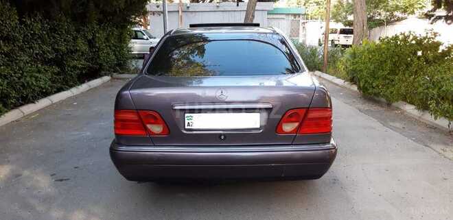 Mercedes E 230 1996, 214,676 km - 2.3 l - Bakı