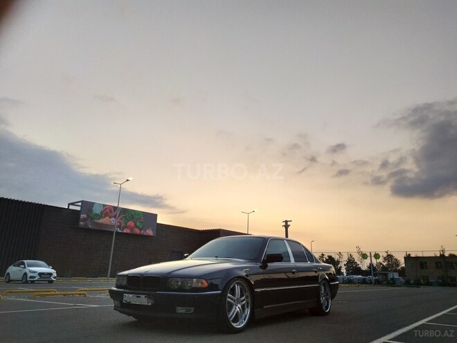 BMW 735 2000, 240,000 km - 3.5 л - Bakı