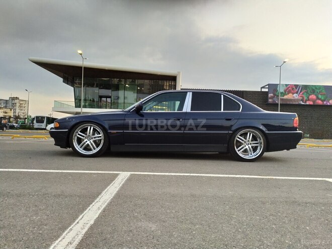 BMW 735 2000, 240,000 km - 3.5 л - Bakı