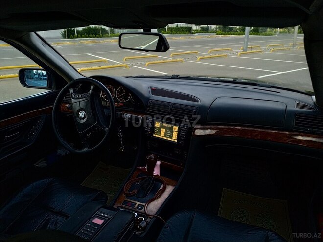 BMW 735 2000, 240,000 km - 3.5 л - Bakı