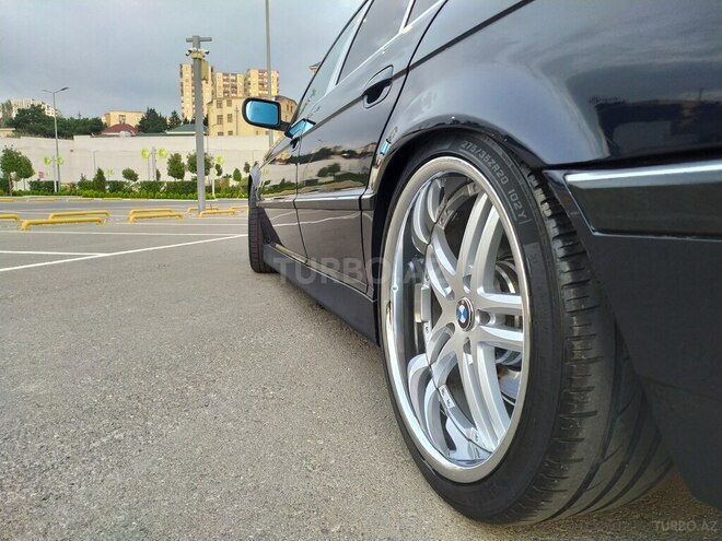 BMW 735 2000, 240,000 km - 3.5 л - Bakı