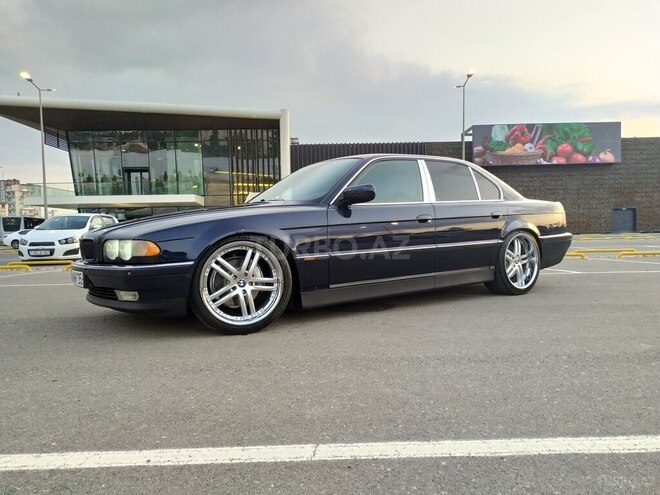 BMW 735 2000, 240,000 km - 3.5 л - Bakı
