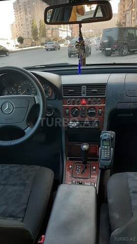 Mercedes C 220 2000, 269,569 km - 2.2 l - Bakı