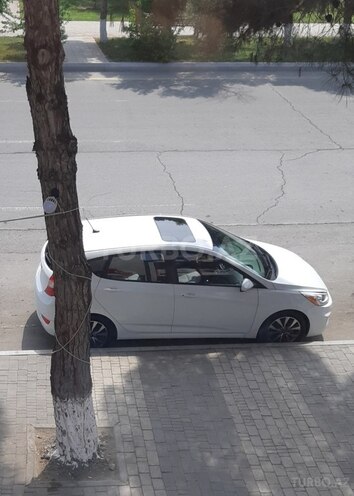 Hyundai Accent 2015, 76,300 km - 1.6 l - Sumqayıt