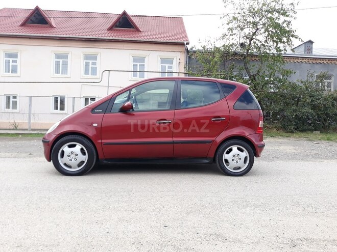 Mercedes A 160 1999, 220,000 km - 1.6 l - Quba