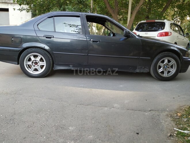 BMW 316 1993, 253,600 km - 1.6 l - Bakı