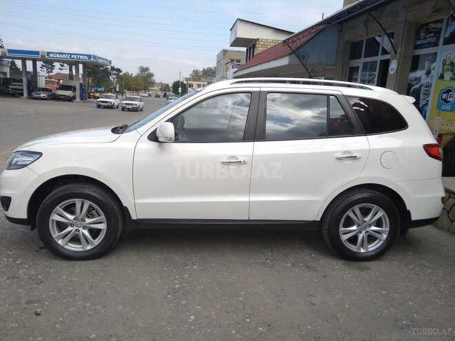 Hyundai Santa Fe 2011, 261,000 km - 2.4 l - Quba