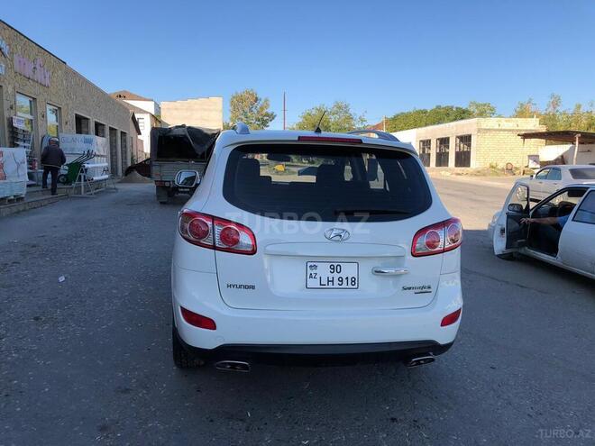 Hyundai Santa Fe 2011, 261,000 km - 2.4 l - Quba