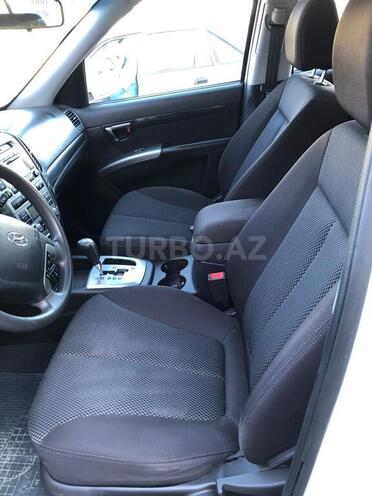 Hyundai Santa Fe 2011, 261,000 km - 2.4 l - Quba