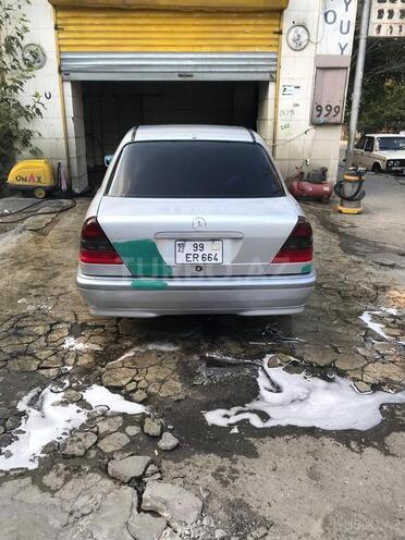Mercedes C 200 1998, 366,200 km - 2.0 l - Bakı