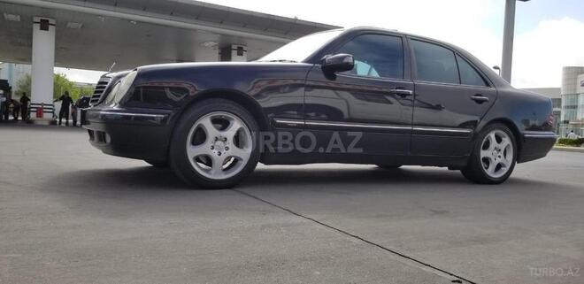 Mercedes E 320 2000, 499,000 km - 3.2 l - Bakı