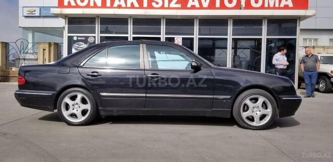 Mercedes E 320 2000, 499,000 km - 3.2 l - Bakı
