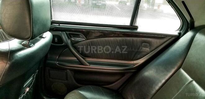 Mercedes E 320 2000, 499,000 km - 3.2 l - Bakı