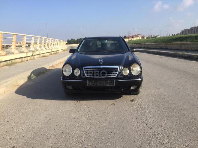 Mercedes E 320 2000, 499,000 km - 3.2 l - Bakı