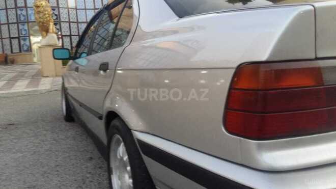 BMW 318 1991, 265,841 km - 2.0 л - Bakı