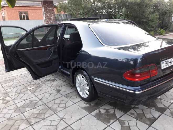 Mercedes E 220 2000, 489,000 km - 2.2 л - Bakı