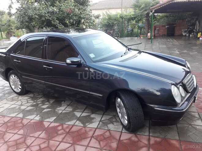 Mercedes E 220 2000, 489,000 km - 2.2 л - Bakı