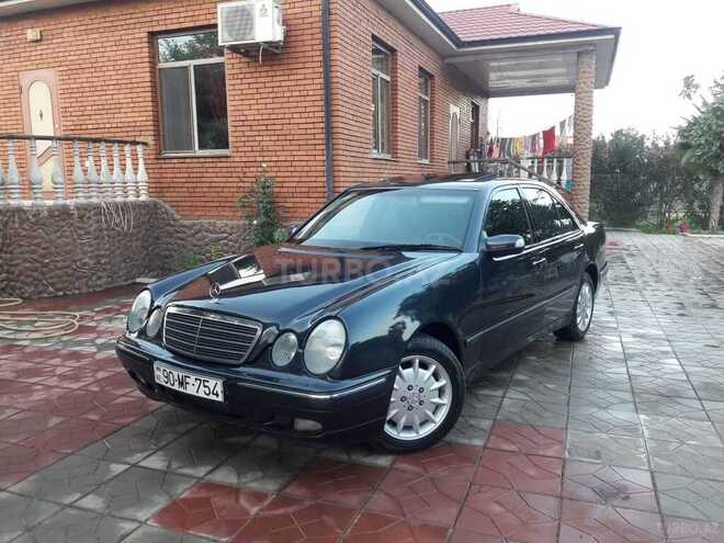Mercedes E 220 2000, 489,000 km - 2.2 л - Bakı