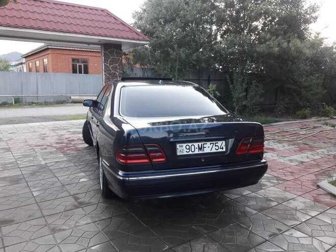 Mercedes E 220 2000, 489,000 km - 2.2 л - Bakı