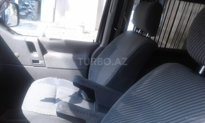 Volkswagen Caravelle 1998, 280,000 km - 2.5 л - Bakı