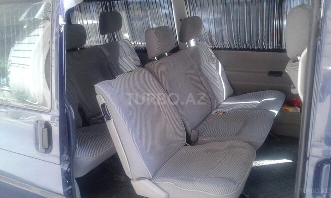 Volkswagen Caravelle 1998, 280,000 km - 2.5 л - Bakı