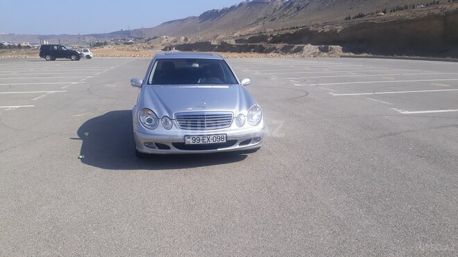 Mercedes E 320 2003, 236,500 km - 3.2 l - Bakı