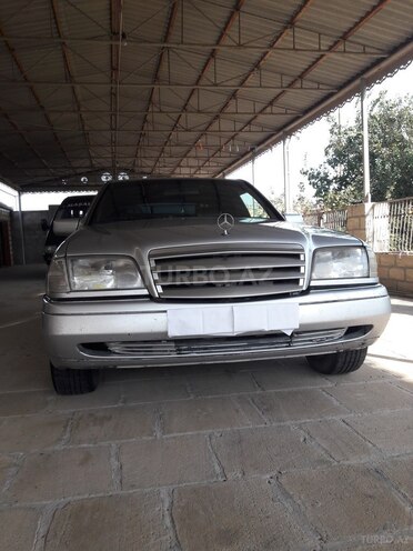 Mercedes C 220 1993, 412,375 km - 2.2 l - Salyan