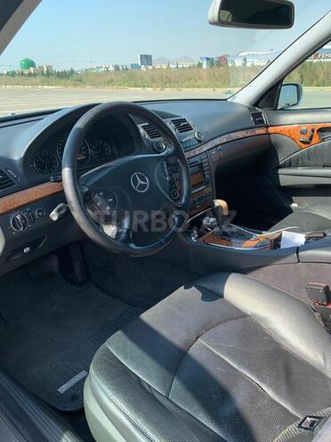 Mercedes E 320 2003, 236,500 km - 3.2 l - Bakı