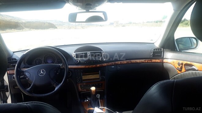 Mercedes E 320 2003, 236,500 km - 3.2 l - Bakı