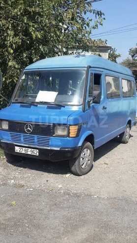 Mercedes 208 D 1991, 180,000 km - 2.3 л - Xudat