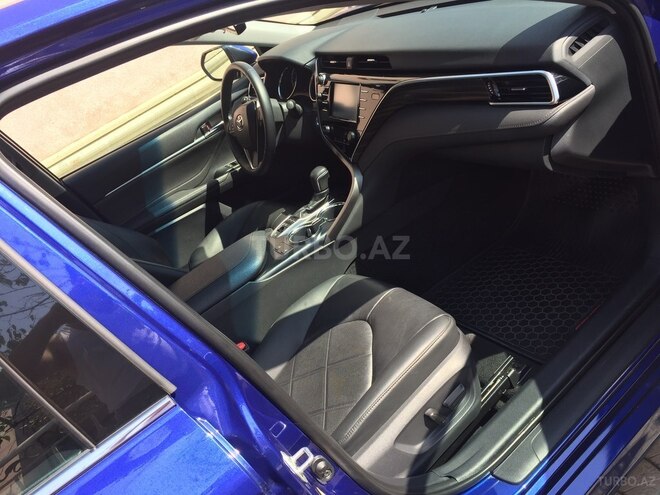 Toyota Camry 2018, 10,500 km - 2.5 l - Bakı