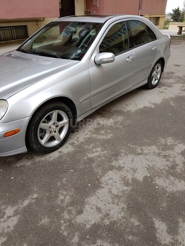 Mercedes C 240 2005, 260,000 km - 2.6 l - Bakı