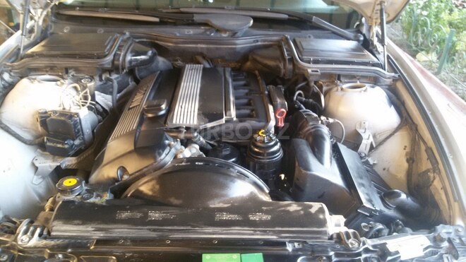 BMW 525 2002, 215,000 km - 2.5 l - Mingəçevir