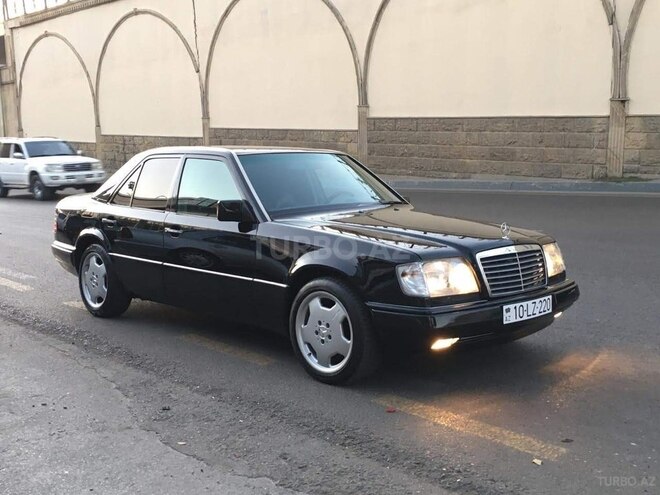 Mercedes E 220 1993, 400,000 km - 2.2 l - Bakı