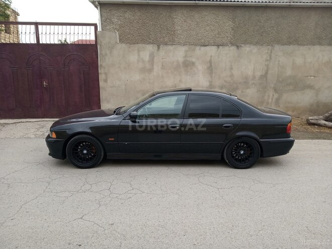 BMW 525 1999, 300,000 km - 2.5 л - Sumqayıt