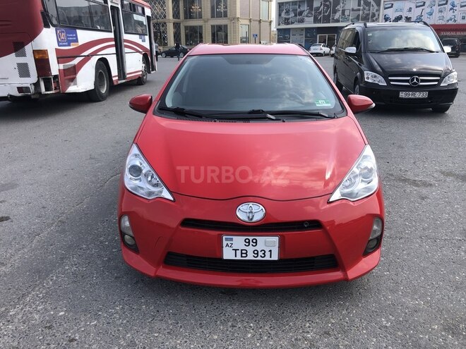Toyota Prius C 2012, 121,000 km - 1.5 л - Bakı