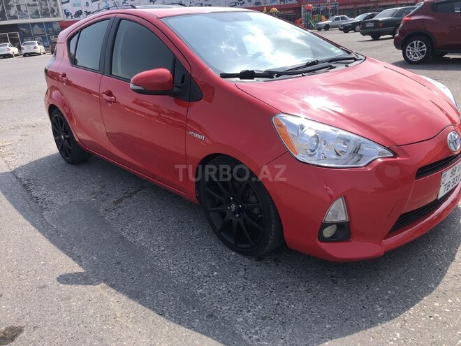 Toyota Prius C 2012, 121,000 km - 1.5 л - Bakı
