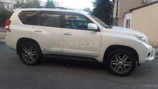 Toyota Prado 2010, 186,000 km - 3.0 l - Bakı