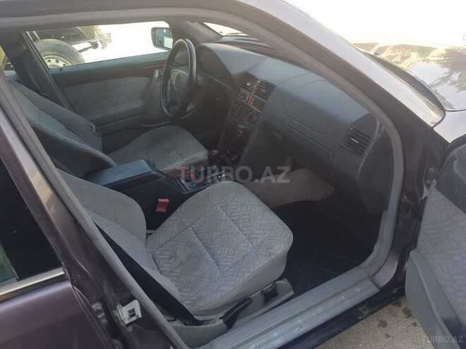 Mercedes C 200 1995, 438,000 km - 2.0 l - Şamaxı