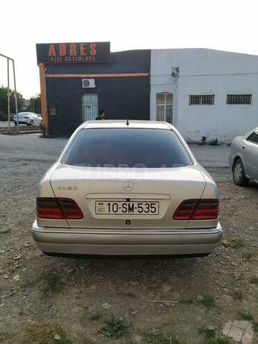 Mercedes E 240 1998, 221,360 km - 2.4 l - Bakı