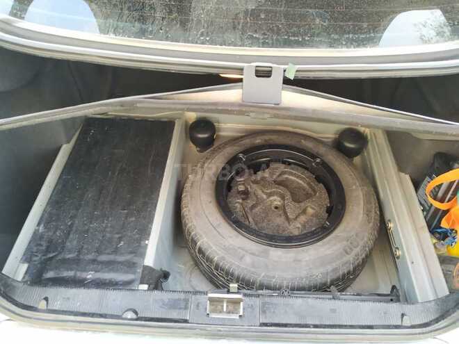Mercedes E 240 1998, 221,360 km - 2.4 l - Bakı
