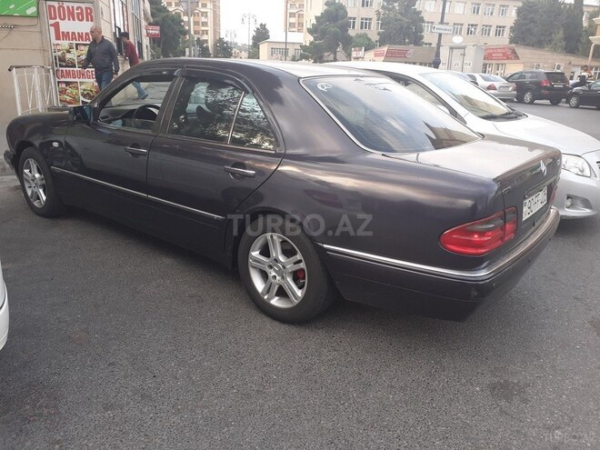 Mercedes E 230 1996, 246,000 km - 2.3 l - Bakı