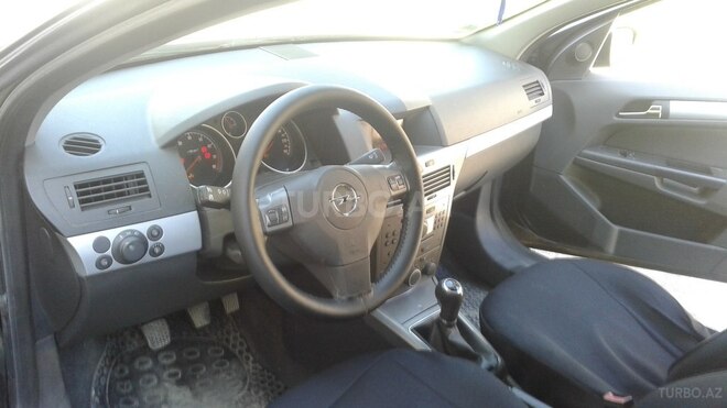 Opel Astra 2007, 211,790 km - 1.4 l - Şəki